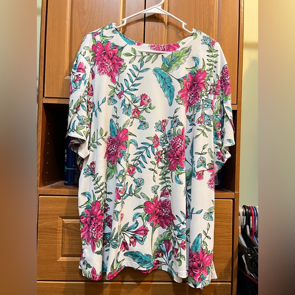 Floral Short Sleeve Women's Top